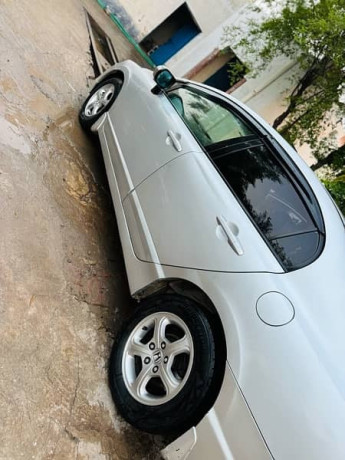 honda-civic-reborn-2011-model-silver-big-10
