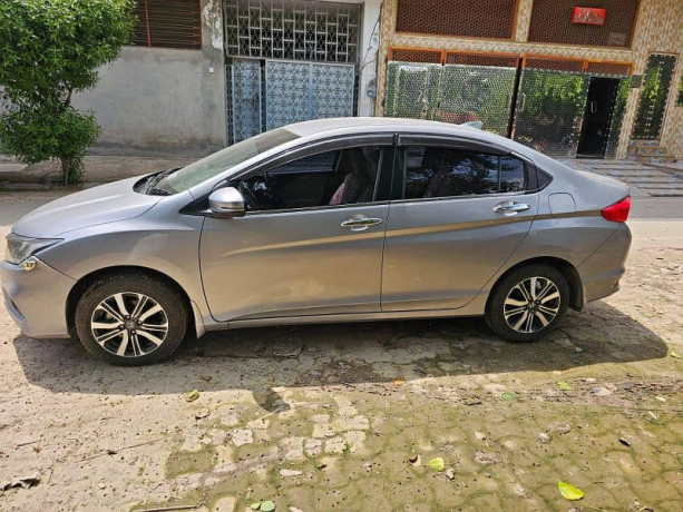 honda-city-aspire-cvt-big-2