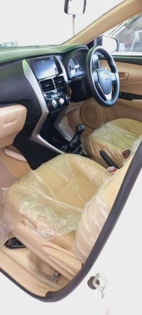toyota-yaris-2021-model-big-5