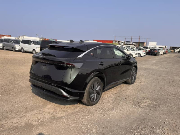 nissan-ariya-b6-big-14