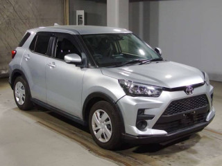 toyota-raize-2020-xs-awd