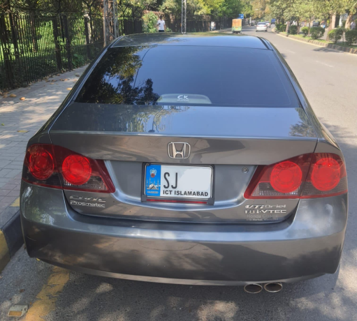honda-civic-2010-big-5