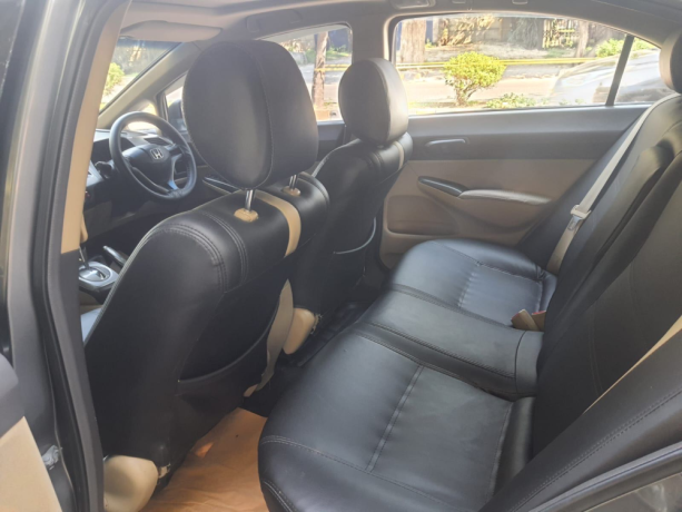 honda-civic-2010-big-7