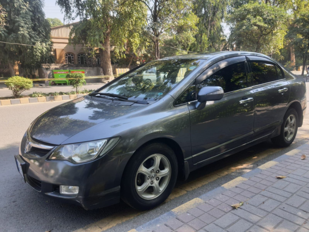 honda-civic-2010-big-2