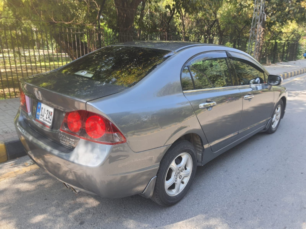 honda-civic-2010-big-4