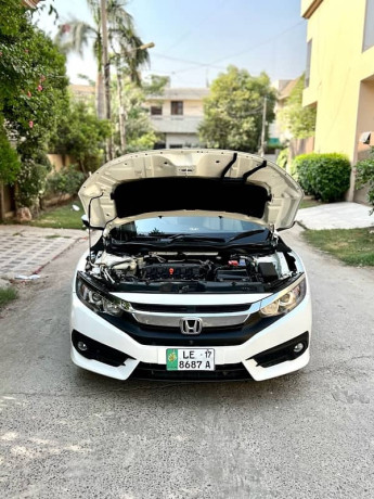 honda-civic-vti-oriel-prosmatec-2017-total-genuine-big-6