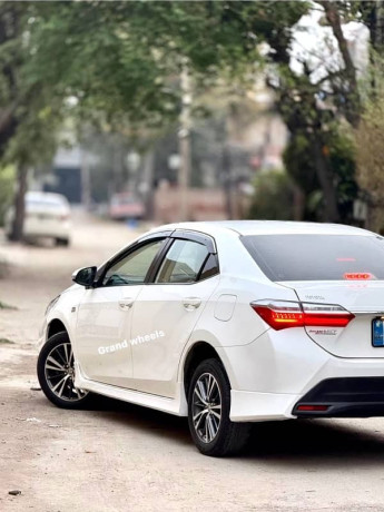 toyota-corolla-altis-2022-big-5