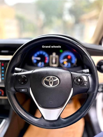 toyota-corolla-altis-2022-big-9