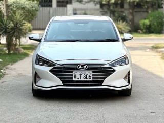 hyundai-elantra-2022-b-to-b-genuine