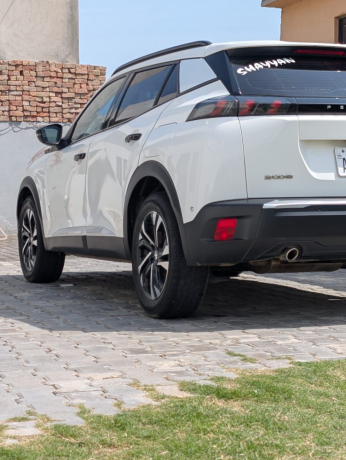peugeot-2008-allure-2023-big-0