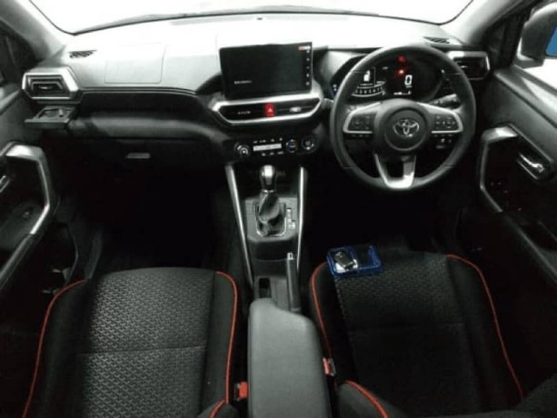 toyota-raize-z-2020-big-10