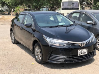 toyota-corolla-altis-2016