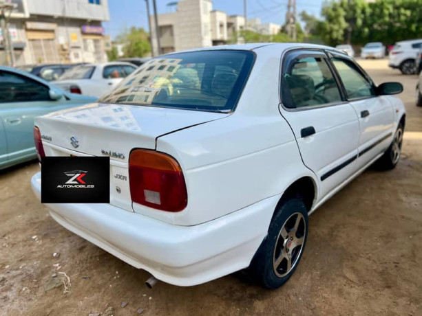suzuki-baleno-2005-big-6