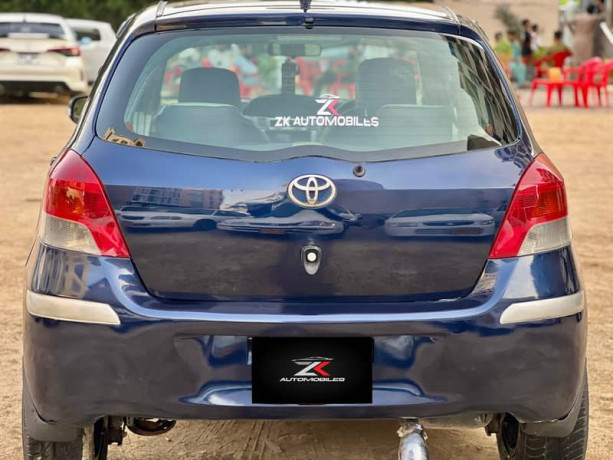 toyota-vitz-2008-big-5