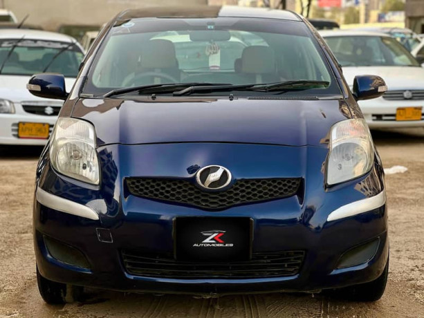 toyota-vitz-2008-big-1