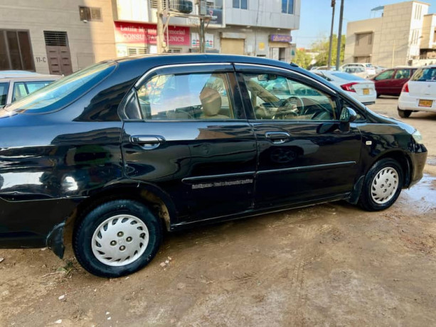honda-city-idsi-2006-big-8