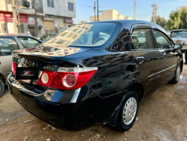 honda-city-idsi-2006-big-6
