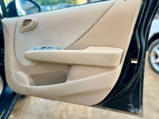 honda-city-idsi-2006-big-12