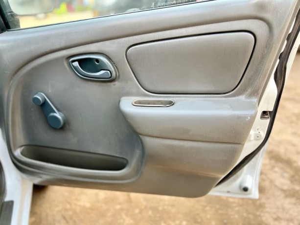 suzuki-alto-vxr-2007-big-12