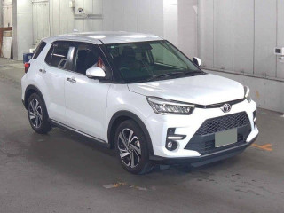 toyota-raize-z-2020-pearl-white-45-grade-360-camera
