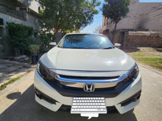 honda-civic-2018-red-meter