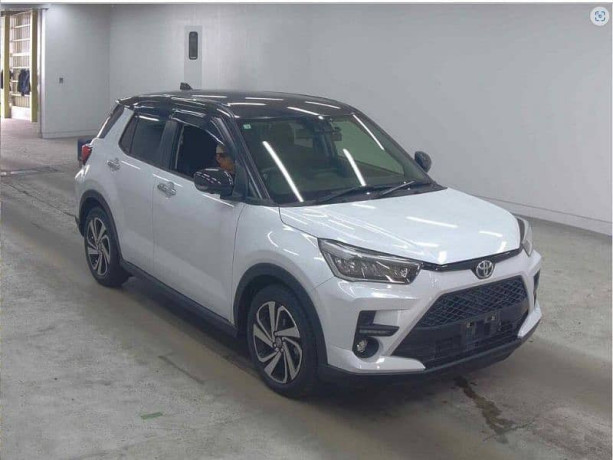 toyota-raize-2020-z-two-tone-45-grade-big-0