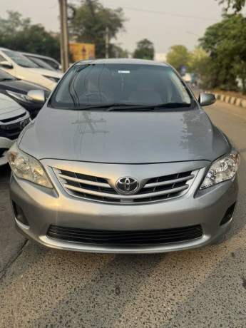 toyota-corolla-altis-16-auto-model-2013-big-0