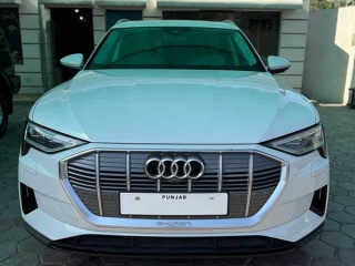 audi-e-tron-2022