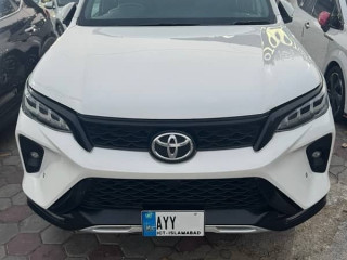 total-geniune-toyota-fortuner-legender-2022