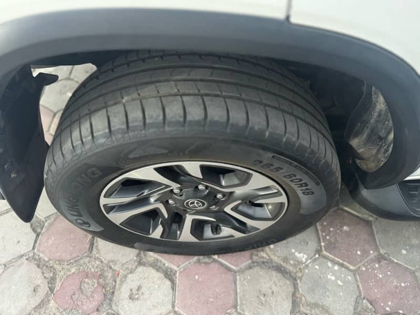 total-geniune-toyota-fortuner-legender-2022-big-7