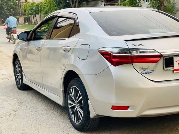 toyota-corolla-altis-grande-2020-big-4