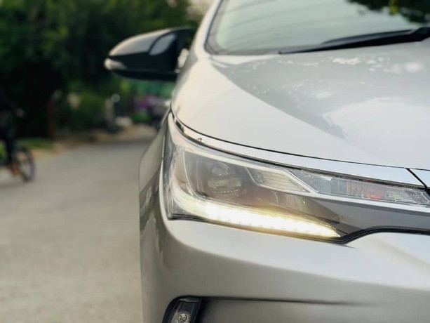 toyota-corolla-altis-grande-2020-big-7