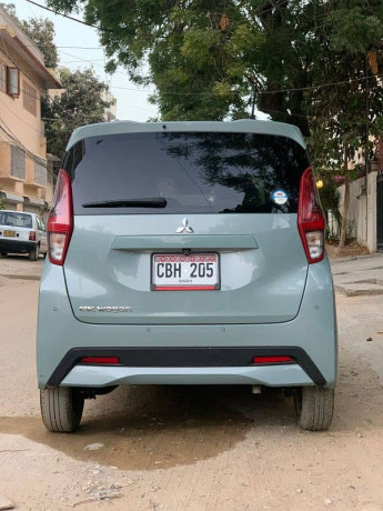 mitsubishi-ek-wagon-model-202025-big-4