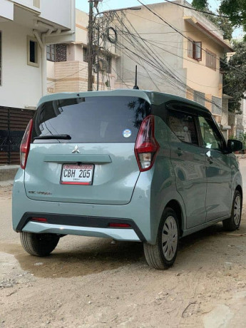 mitsubishi-ek-wagon-model-202025-big-3