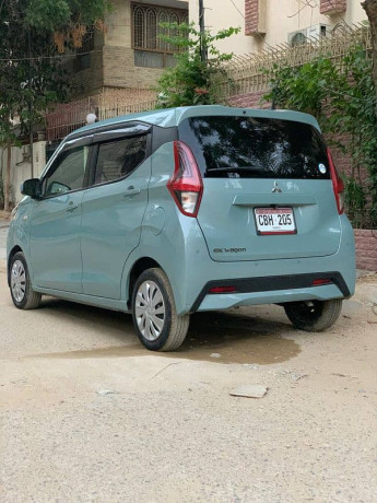 mitsubishi-ek-wagon-model-202025-big-5