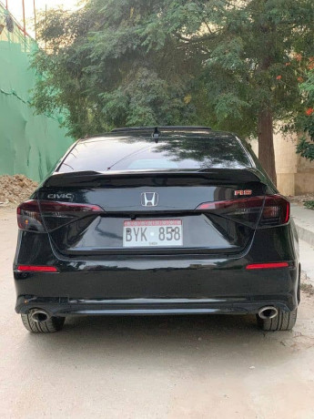 honda-civic-rs-turbo-15-model-2023-big-5