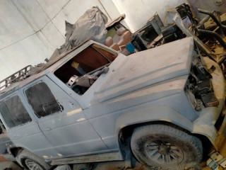 mitsubishi-pajero-1988