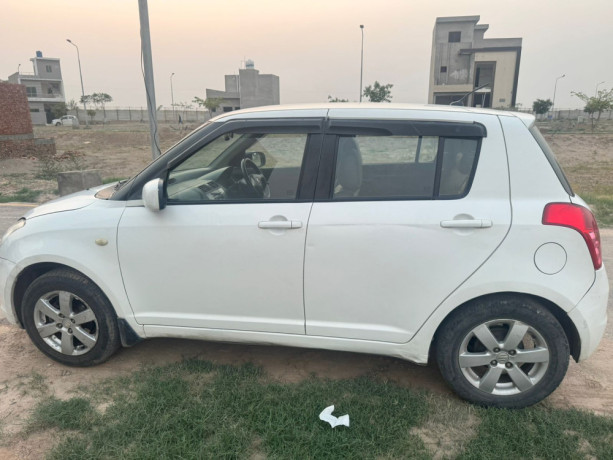 suzuki-swift-dlx-13-20172016-big-17