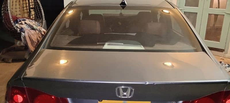 honda-civic-oriel-2010-big-0