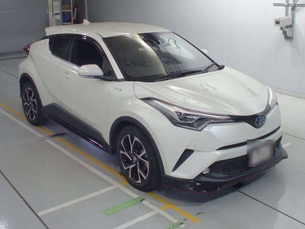 toyota-c-hr-gled-2018-big-5