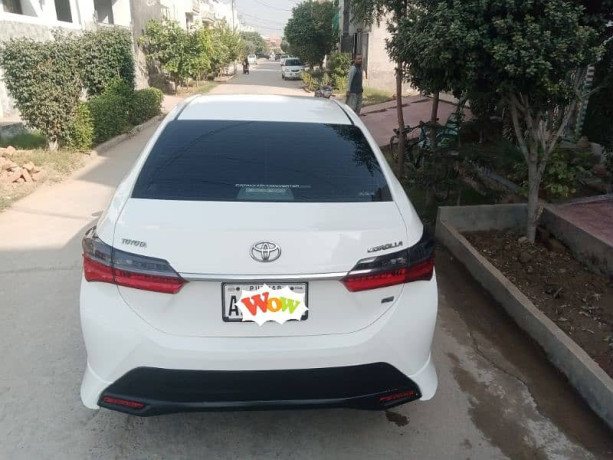toyota-corolla-gli-2020-super-white-big-5
