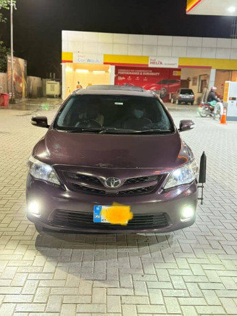 toyota-corolla-altis-2013-big-0