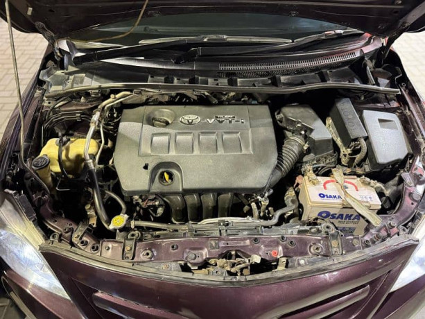 toyota-corolla-altis-2013-big-6