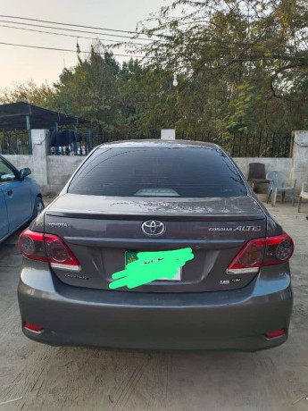toyota-corolla-altis-2011-full-option-sr-big-1