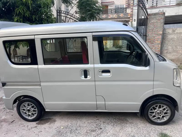 nissan-clipper-big-13