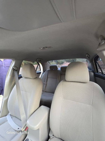 toyota-corolla-gli-2011-model-16-automatic-big-6