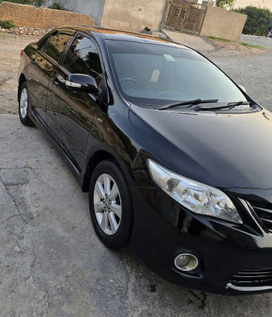 toyota-corolla-gli-2011-model-16-automatic-big-2
