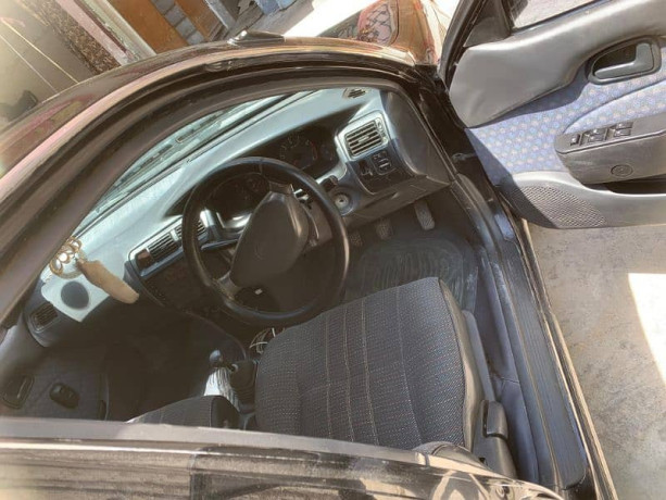 toyota-corolla-xe-1998-big-5
