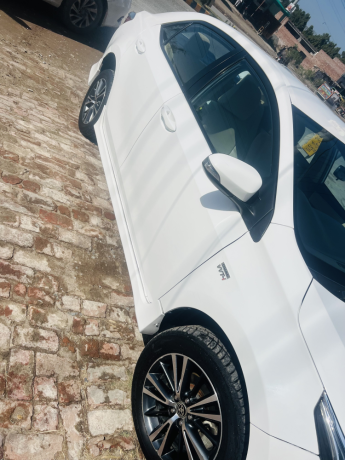 toyota-altis-2021-model-big-9