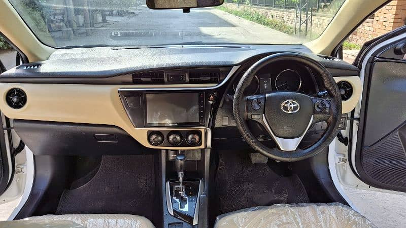 toyota-corolla-altis-2021-x-16-automatic-brand-new-big-17